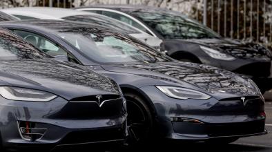 "Тесла" ще изтегли 362 000 свои автомобила от движение в Съединените щати