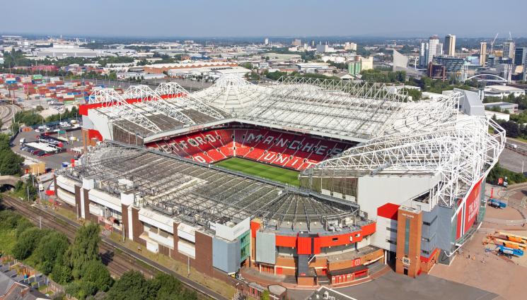 Олд Трафорд - Самоубийство в Манчестър Юнайтед
