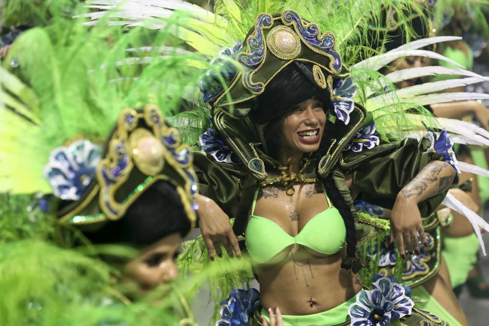 Бразилия Рио карнавал анал разврат зумба. анал, групповой секс, бразильское порно, Бразильский.