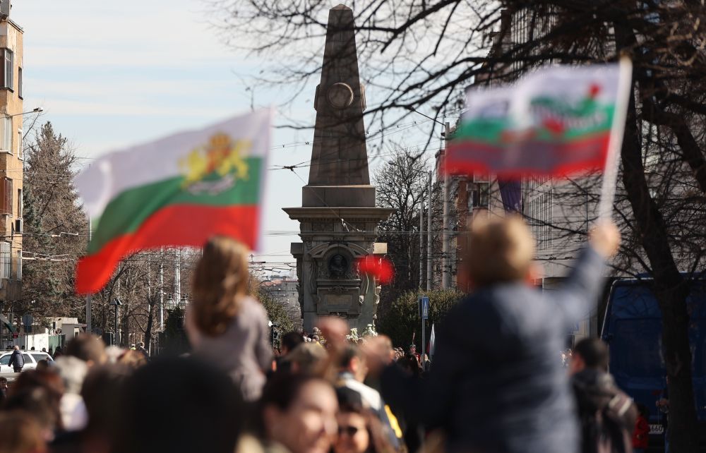 С различни събития в цялата страна България отбелязва сто и петдесетата годишнина от гибелта на Васил Левски