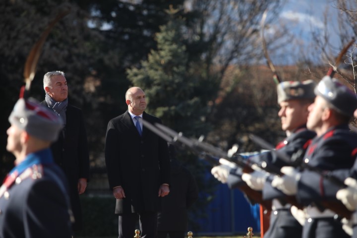 <p>Държавният глава на Черна гора Мило Джуканович на посещение у нас</p>