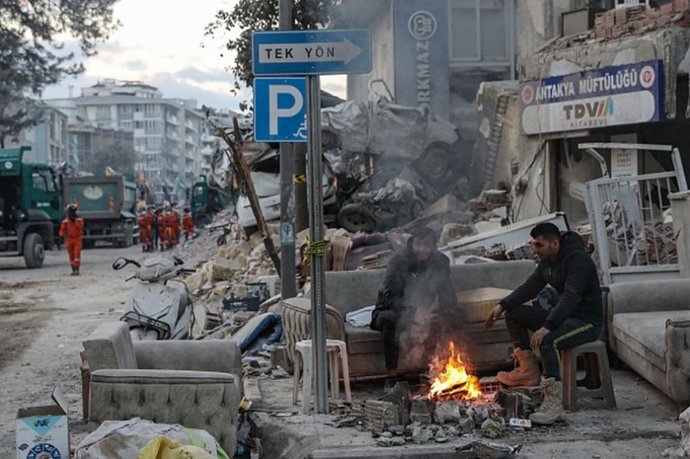 Жертвите в Турция от разрушителните земетресения в страната преди две