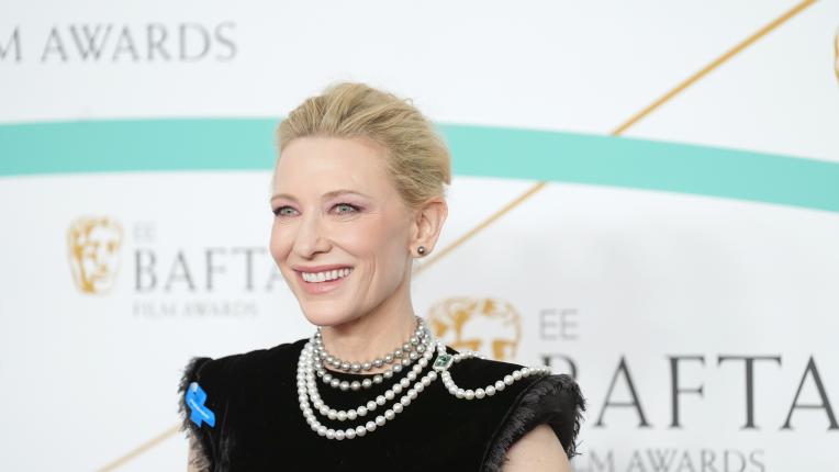  Най-добре облечените на премиите БАФТА през 2023 година 