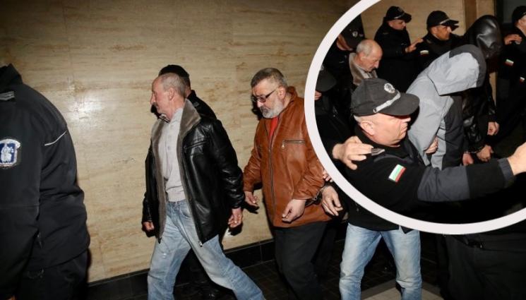 Локорско - Ново разкритие по случая „Локорско“: Виктор пращал 4 курса с бежанци до Сърбия