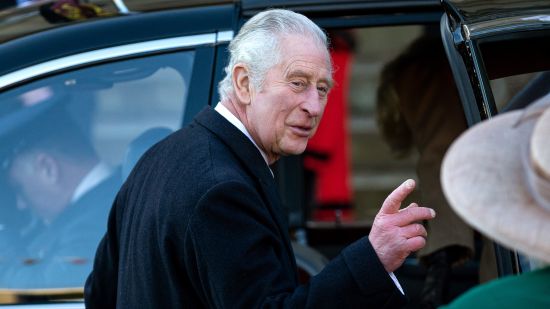 Adele и Ed Sheeran няма да пеят на коронацията на крал Чарлз III