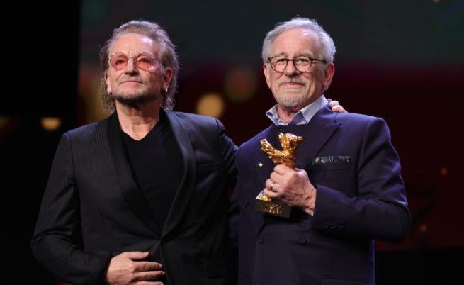  Боно и Стивън Спилбърг 