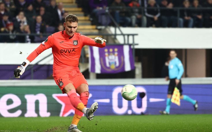 Вратарят на Андерлехт с уникално постижение срещу Лудогорец