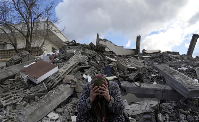 Задържаха кмета на Нурдагъ, един от най-разрушените градове при земетресенията в Турция