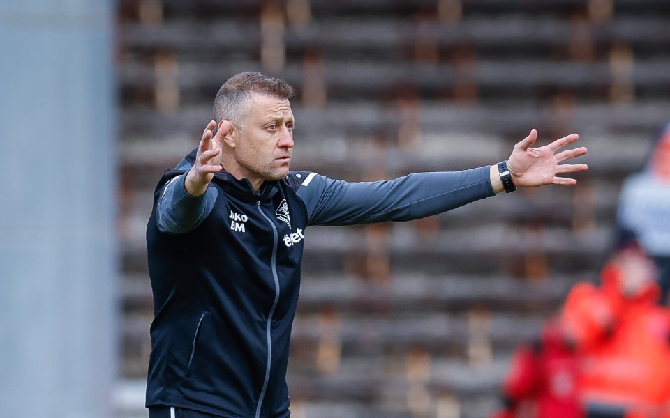 Треньорът на Хебър – Владимир Манчев, говори след победата на