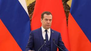 Бившият руски президент Дмитрий Медведев предупреди че светът вероятно е