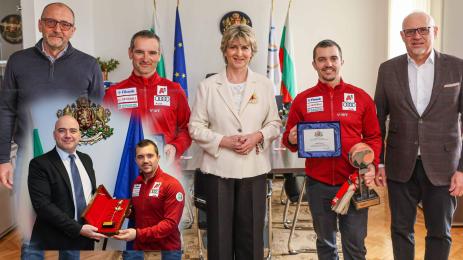 Алберт Попов Весела Лечева