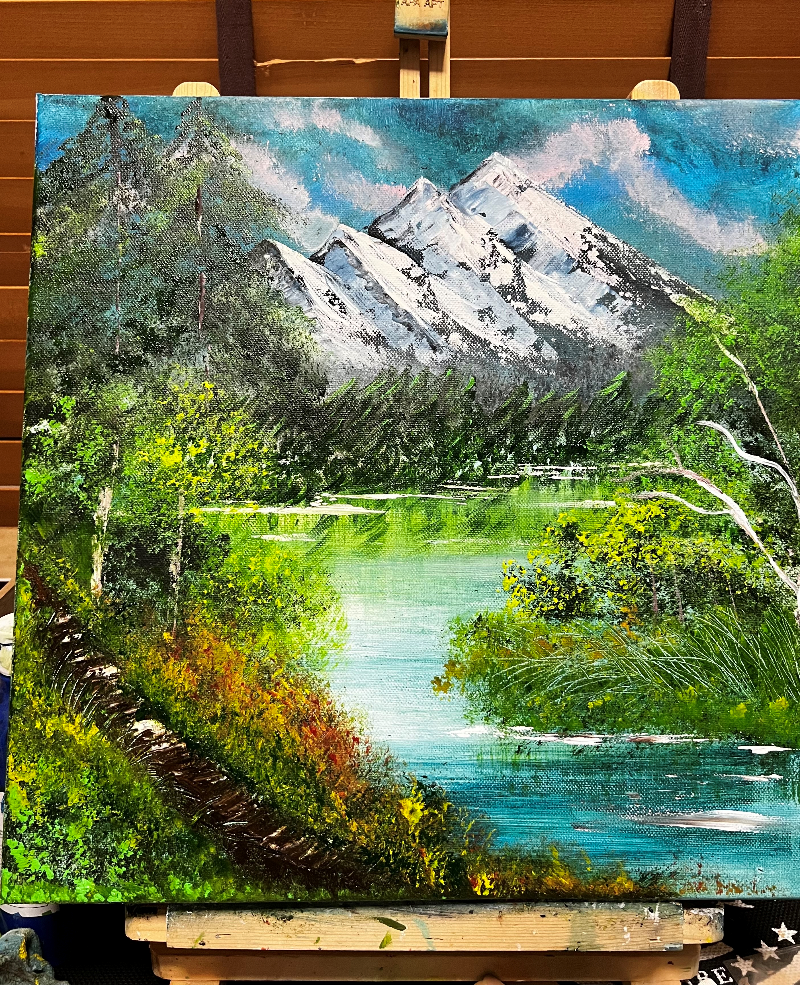 Попфолк певицата Валя