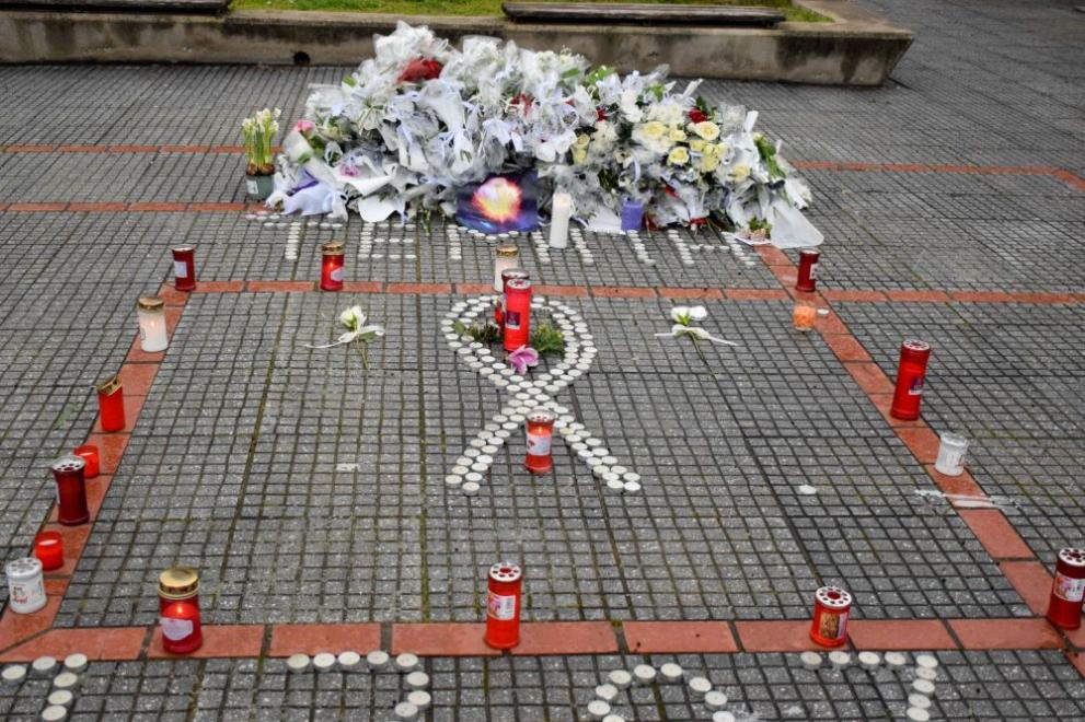 Очаква се операцията по изваждането на телата на загиналите от