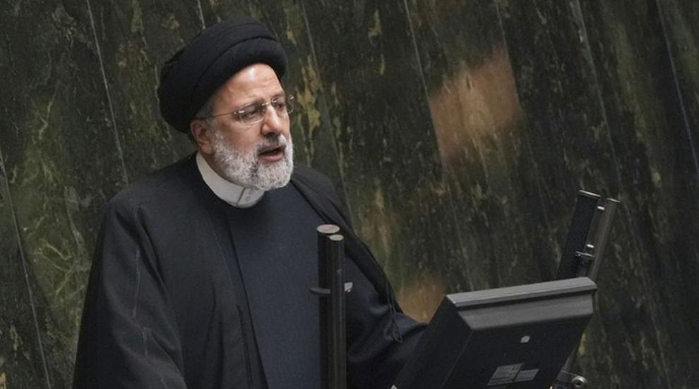 Кой бе Раиси и какво следва по Конституция, когато почине иранският президент