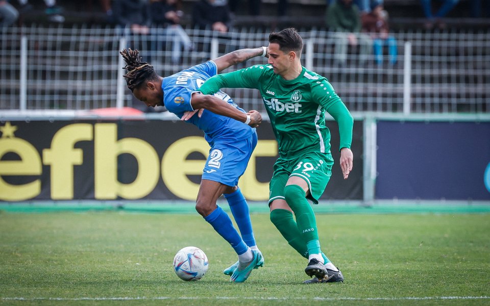 Хебър изигра много слаб мач срещу Левски в неделя. Сините