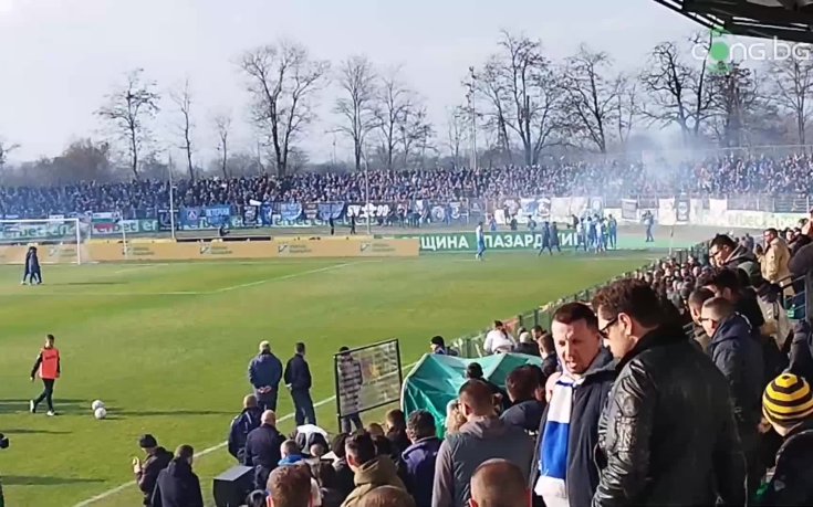 Негативната серия на Левски приключи, играчи и фенове празнуват заедно успеха