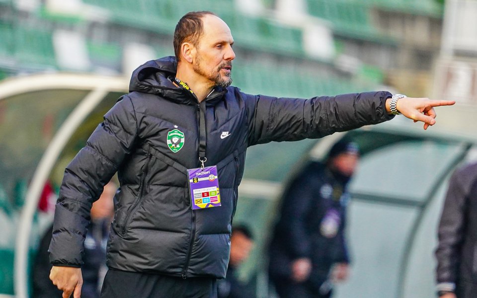 Наставникът на Лудогорец - Анде Шимуджа, отказа да говори след