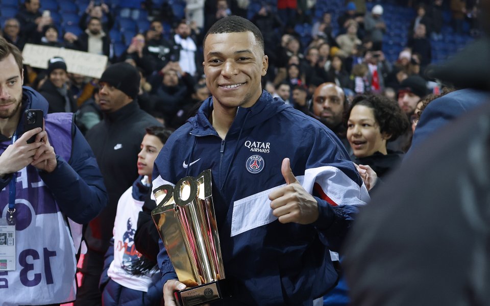 Килиан Мбапе потвърди отдадеността си към Пари Сен Жермен след