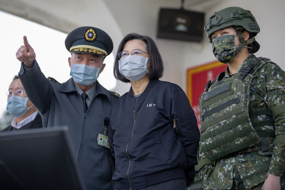 Тайванският министър на отбраната Као Куанчи предупреди днес, че островът