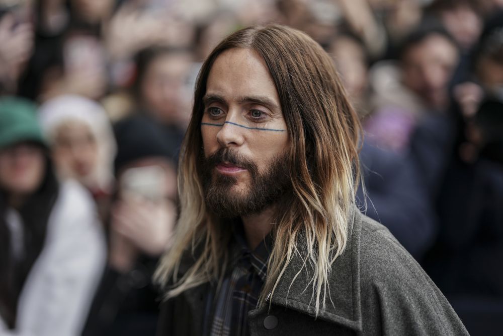 Ревю на Вивиан Уестууд