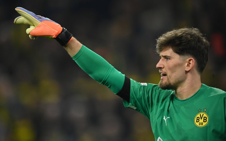 Титулярният вратар на Борусия Дортмунд Грегор Кобел отпътува със съотборниците