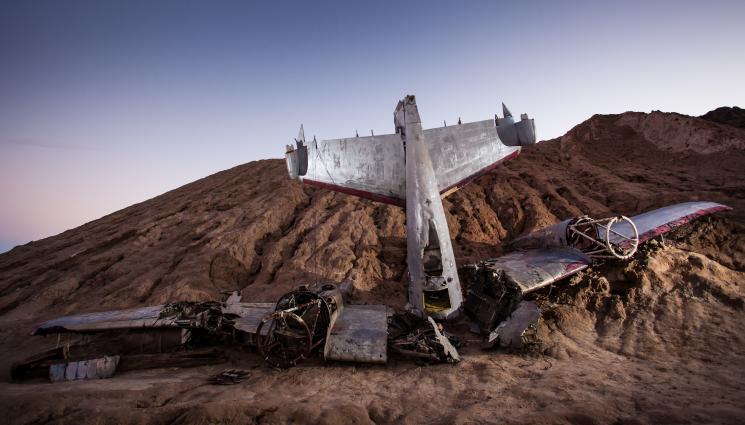 samolet - ИЗВЪНРЕДНО: Самолет падна на летище Лесново (СНИМКИ)