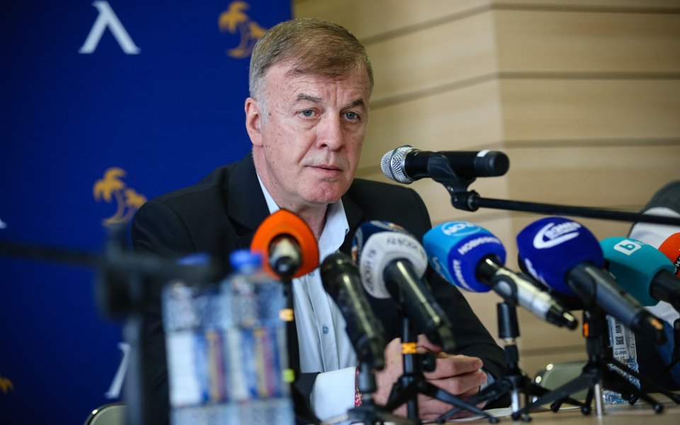 Мажоритарният собственик на Левски Наско Сираков, проведе среща в Бургас с