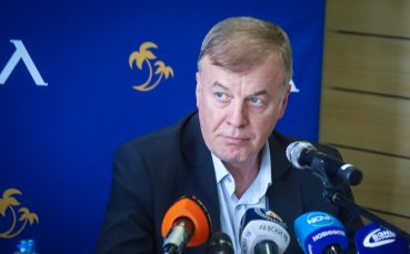 Мажоритарният собственик на Левски Наско Сираков сподели че основните решения