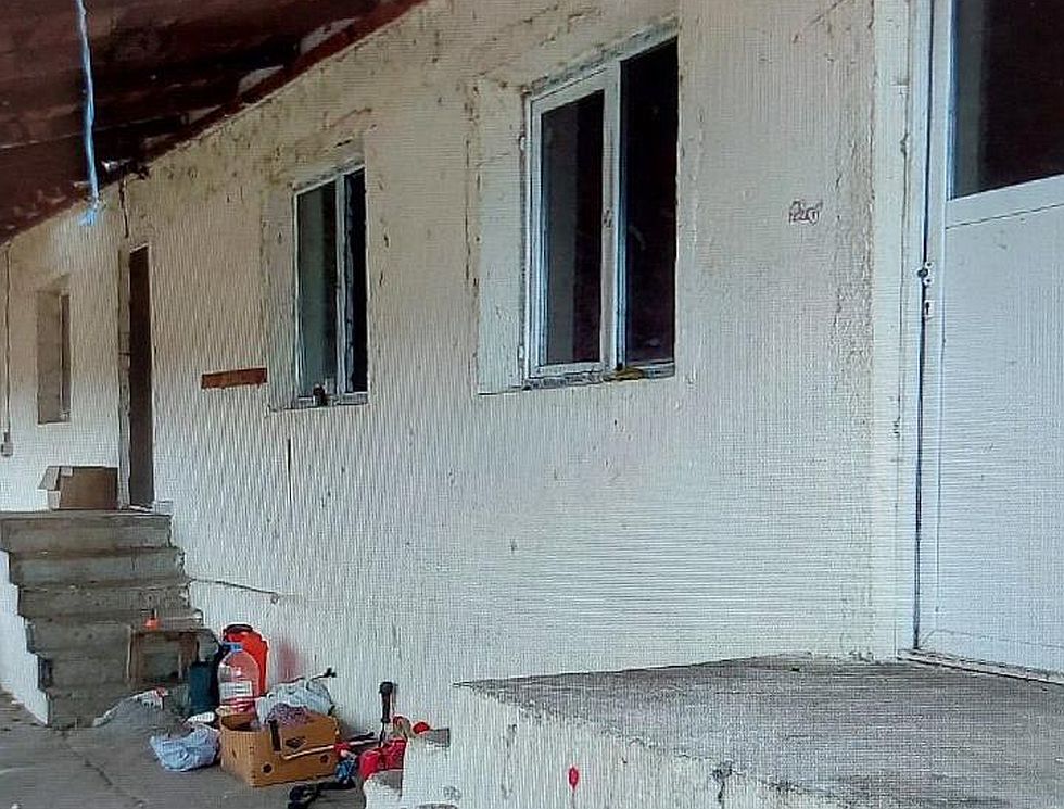 При специализирана акция полицията в Бургас разкри депо за събиране и