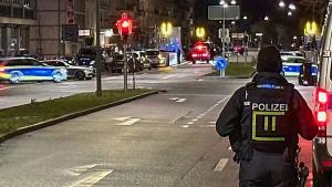 Германската полиция съобщи че е арестувала заподозрян мъж след като