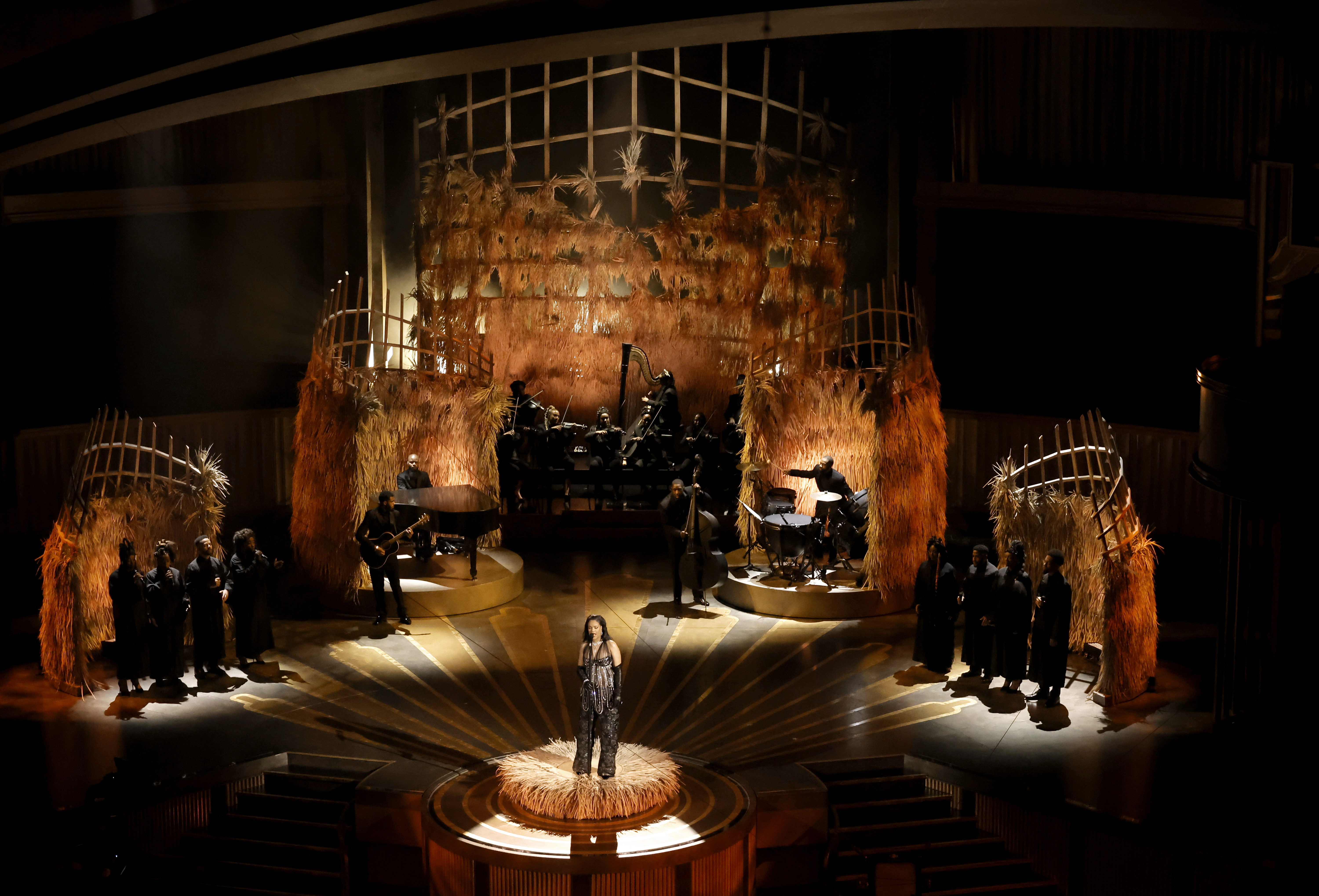 Риана Гага Оскар 2023