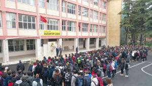 Учениците в турските окръзи Газиантеп Адана и Османие се върнаха