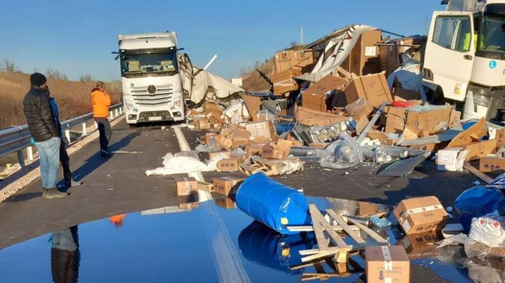 Сблъсък между два тиразатвориАМ “Марица във вторник сутринта при 103-ти