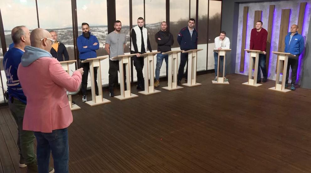  Един за различен 