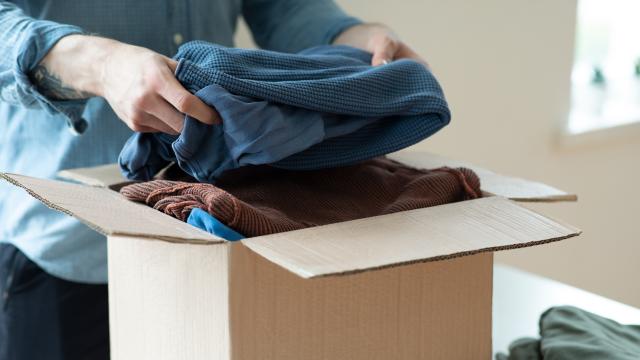  Непотребните вещи: Опасно ли е да ги даряваме на други хора