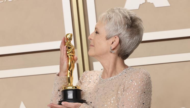 Джейми Лий Къртис - НОВОТО НОРМАЛНО: Джейми Лий Къртис обяви оскара си за джендър