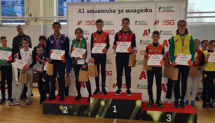 Младежка атлетика - Дъждът в Ямбол не уплаши новите таланти в младежката атлетика