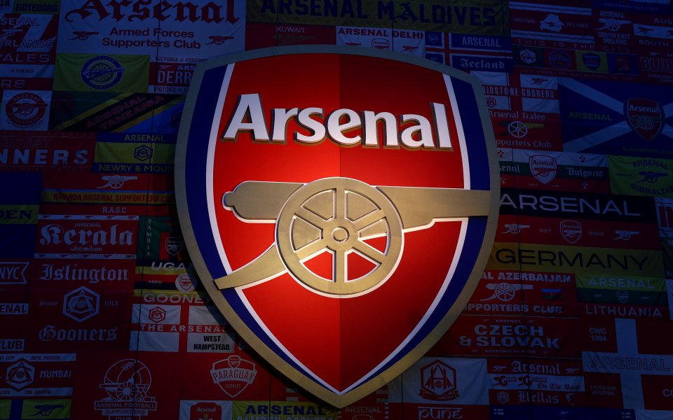 С неочаквани проблеми трябваше да се справят феновете на Арсенал