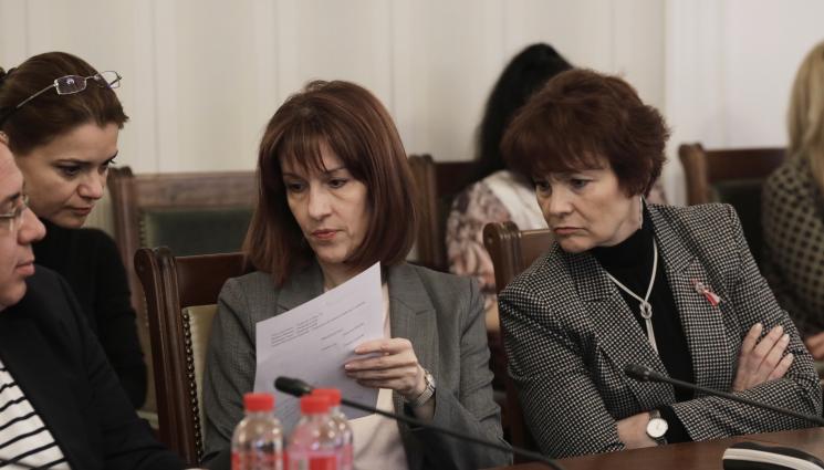 с - Над 600 души ще следят за честността на вота