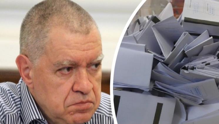 Константинов бюлетини - НА ПРАГА НА ВОТА: 300 хил. души се връщат до урните заради хартиеното гласуване