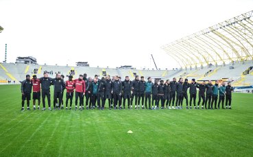 Отборът на Ботев Пловдив се появи на стадион Христо Ботев