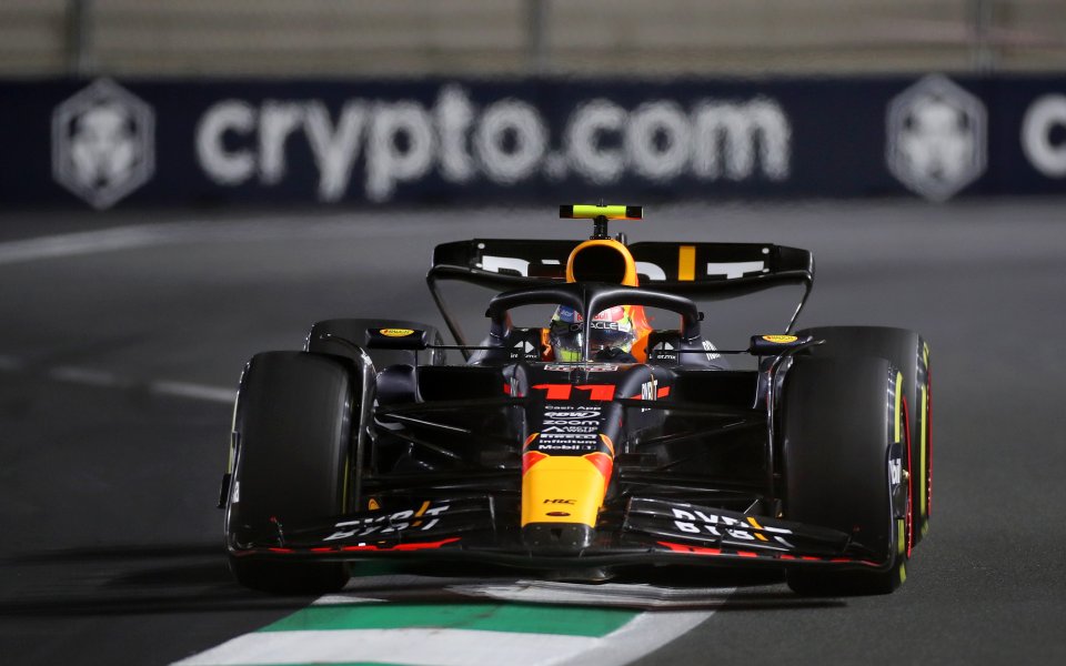 Пилотът на Ред Бул – Серхио Перес, триумфира в Гран