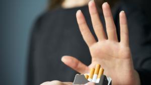 Известно е че тютюнопушенето причинява редица проблеми свързани с кожата
