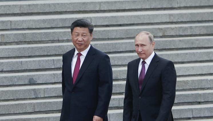 Путин - Историческа визита: Президентът на Китай кацна в Русия (ВИДЕО)