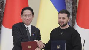 Лидерите на Япония и Украйна обещаха да не оставят безнаказани