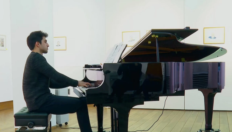 Студент от НБУ с благотворителен концерт за пострадалите в Турция - Студент с благотворителен концерт за пострадалите в Турция