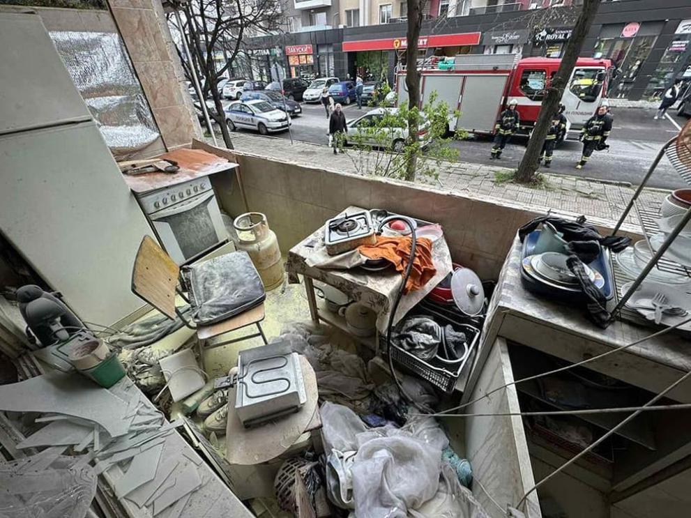 Взрив на газова бутилка е станал в Пловдив, съобщиха от пожарната.