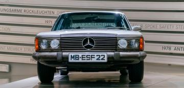 <p>Mercedes-Benz ESF 22 в музея в Щутгарт.</p>