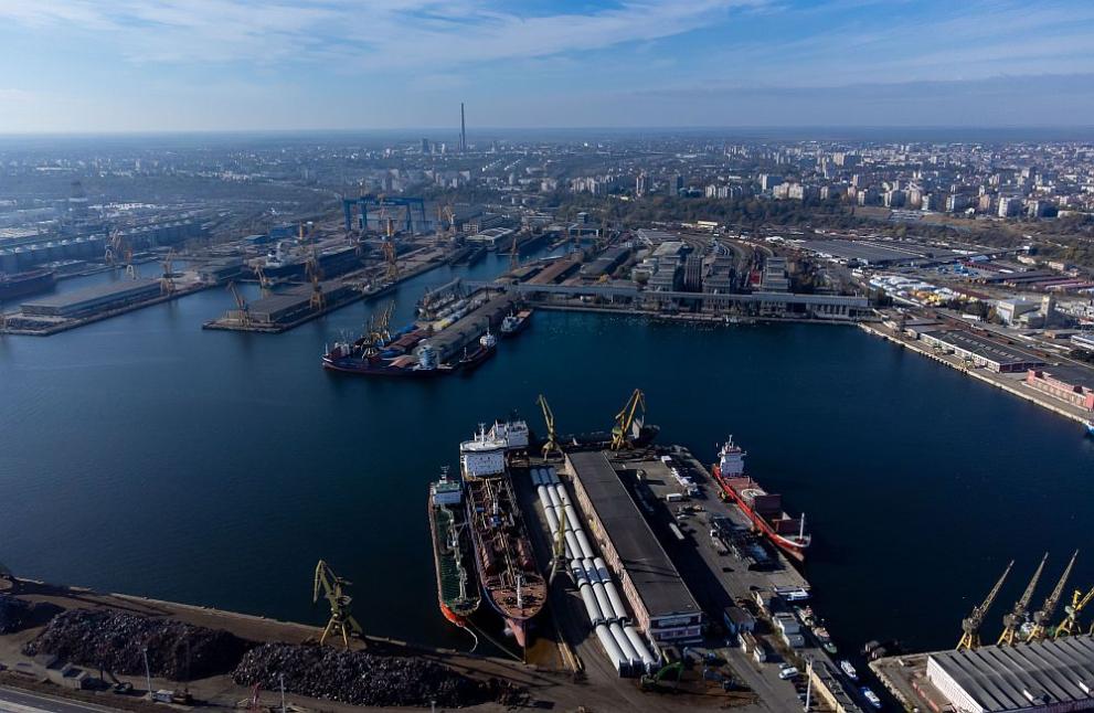 Три български кораба са задържани на пристанище в Констанца, Румъния,