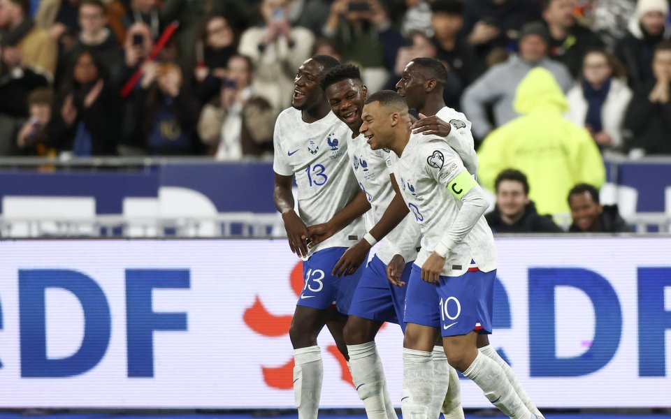 Франция и Нидерландия играят при резултат 3:0 в един от най-интересните